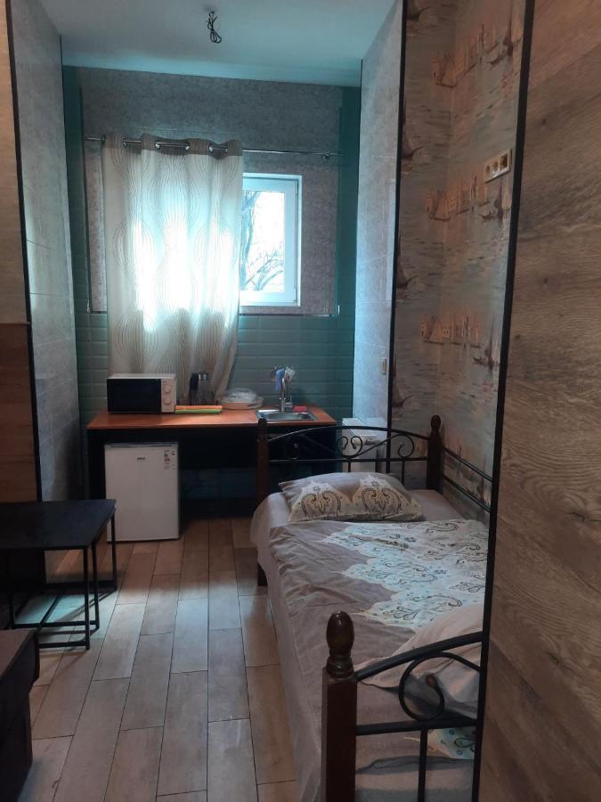 Hostel Voyage Киев Екстериор снимка