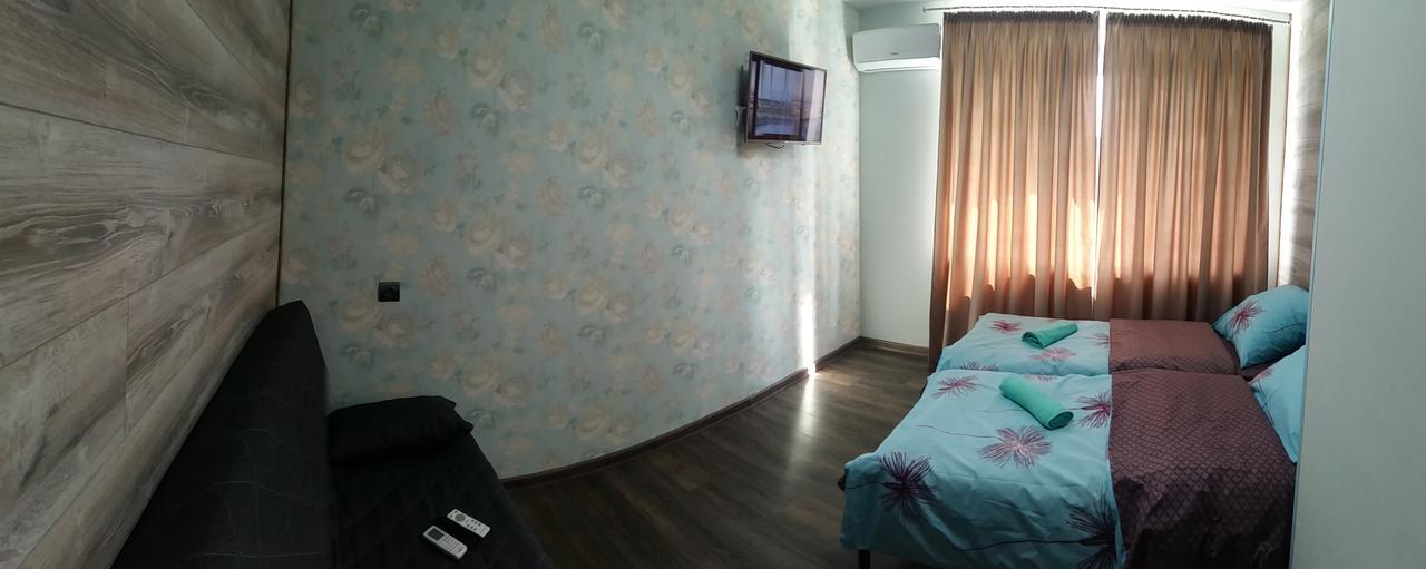 Hostel Voyage Киев Екстериор снимка
