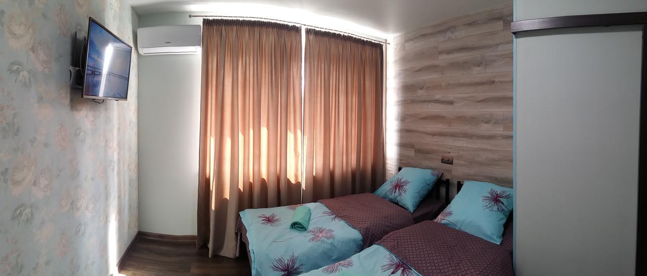 Hostel Voyage Киев Екстериор снимка